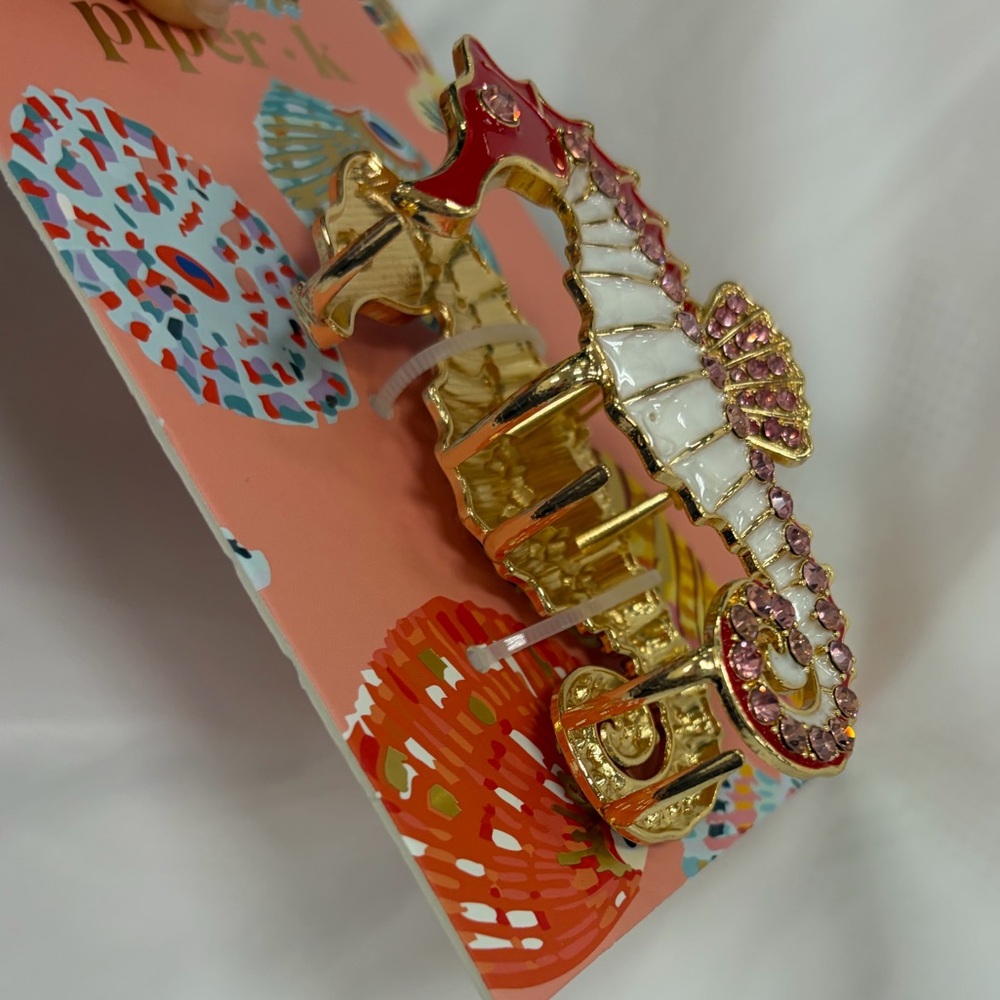 NWT ⚜️♥️⚜️ Piper K Charming Seahorse Metal Hair Claw Clip - Picture 8 of 8